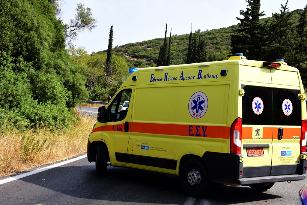 ΕΚΑΒ: Εκτός ελέγχου οι βλάβες στα ασθενοφόρα – Εργαζόμενοι πλήρωσαν από την τσέπη τους για επισκευές
