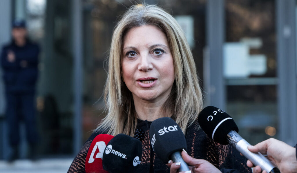 Στην τελική ευθεία το κόμμα Καρυστιανού – Συγκεντρώνονται υπογραφές, αλλά καθυστερεί η κατάθεση στον Άρειο Πάγο