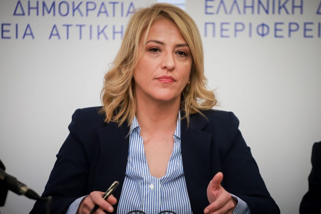 ΣΥΡΙΖΑ: Η Δούρου ανοίγει το παιχνίδι – Κοτζιάς, Σταθάκης και ιστορικά στελέχη στο κάδρο