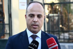 Σφοδρή επίθεση Κεσσέ στον Τζαβέλλα: “Η απόφαση να μην εμφανιστεί στο Ελληνικό Κοινοβούλιο είναι θλιβερή και αντιπροσωπευτική του αρνητικού τρόπου με τον οποίο έχει επιλέξει να μνημονεύεται στο μέλλον”