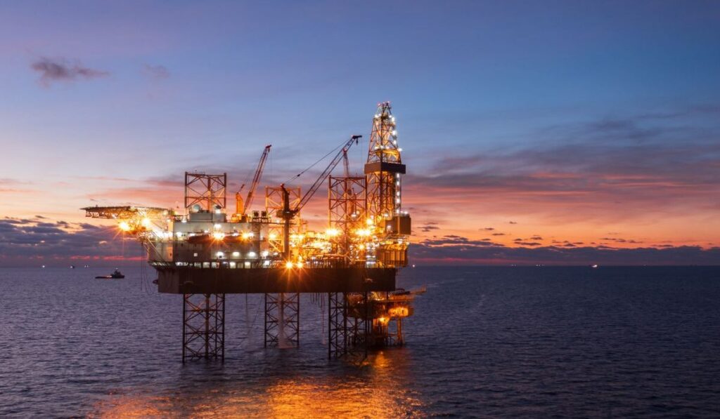 Brent στα 120 δολάρια: Οι αγορές πληρώνουν ακριβά το τίμημα των δηλώσεων του Τραμπ για το Ιράν