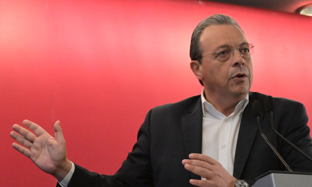 Πολύ κοντά σε ρήξη πλέον ο ΣΥΡΙΖΑ: Πέρασε η εισήγηση Φάμελλου για να παραμερίσει ο ΣΥΡΙΖΑ για την ΕΛ.ΑΣ παρά τις ηχηρές διαφοροποιήσεις που “μυρίζουν μπαρούτι…”