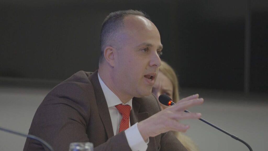 «Βόμβα» Κεσσέ για Βορίδη: «Υπέθαλψε τον θύτη του Predator και συνέβαλε στη συγκάλυψη»