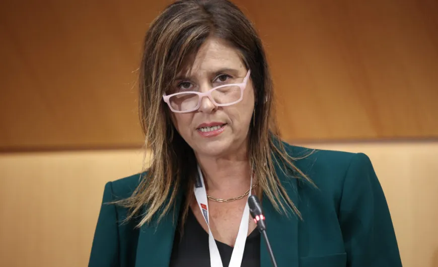 ΕΛΑΣ: Νέο πλαίσιο για τα ιδιωτικά πανεπιστήμια προαναγγέλλει η Λαλιώτου – «Τα ίδια κριτήρια για όλους»