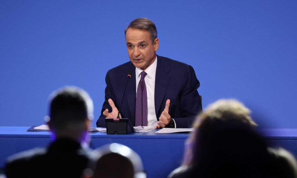 Πολιτικός σεισμός: Τα σενάρια «απόδρασης» Μητσοτάκη στις Βρυξέλλες και η συζήτηση για την «ασυλία» με ευρωπαϊκό αξίωμα – Η επόμενη μέρα της κυβέρνησης