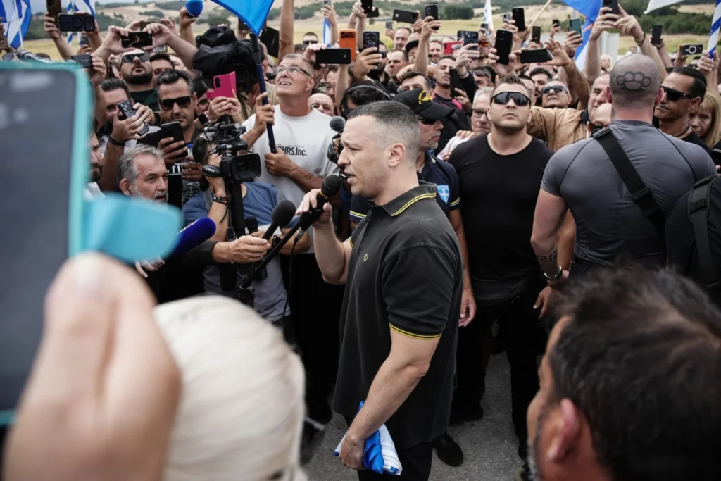 Κασιδιάρης: 8% στις δημοσκοπήσεις και σχέδιο για νέο κόμμα – Η στρατηγική επιστροφής μετά την αποφυλάκιση