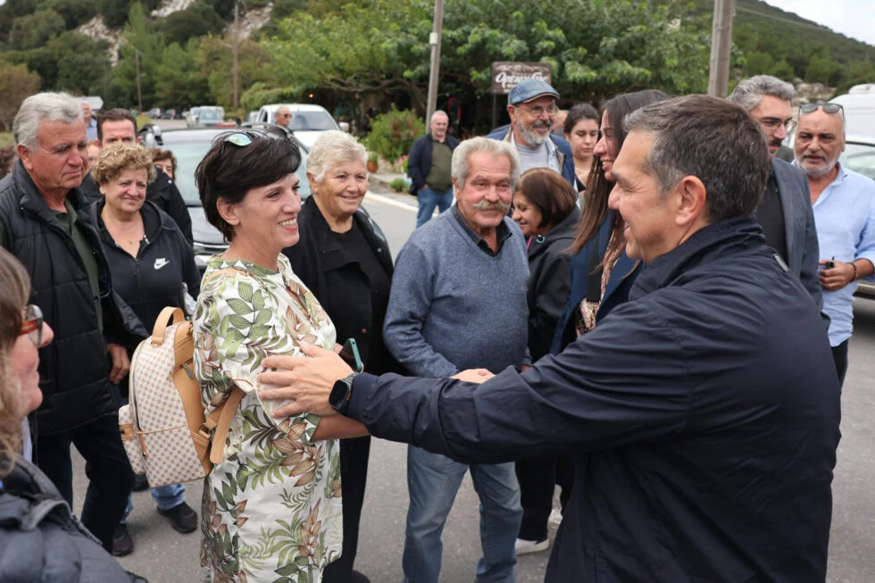 Κάλεσμα σε αφύπνιση από τον Αλέξη Τσίπρα στο Λασίθι: «Κρήτη δεν είναι μόνο ο Φραπές και ο Χασάπης – Η πλειοψηφία ζει έντιμα από το μόχθο της»